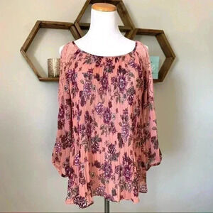 Francesca’s pink and purple floral pleated cold shoulder blouse